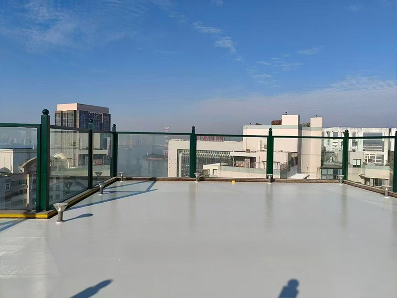 Renolation étanche du bâtiment - Application de revêtement de protection en polyuré par pulvérisation